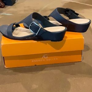 Andrew Geller blue size 10 wedge sandals